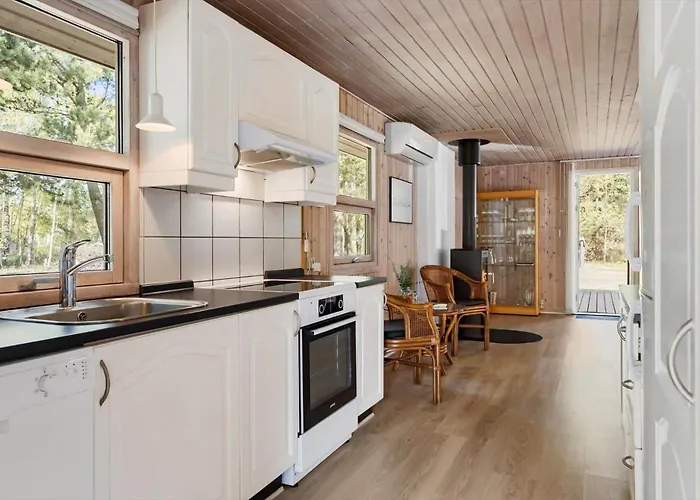 Holiday home Ha365-saeby-laerkesangsvej-2